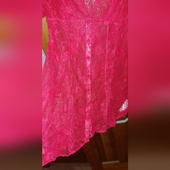 Urban Outfitters Connie Sheer Lace Mini Dress in Bright Red - Picture 7 of 9